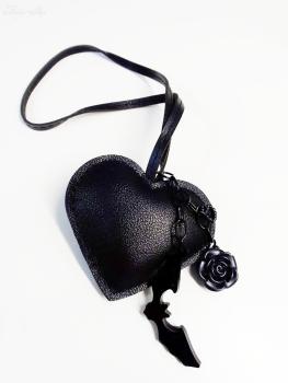 Taschenanhänger Herz mit Fledermaus/Rose